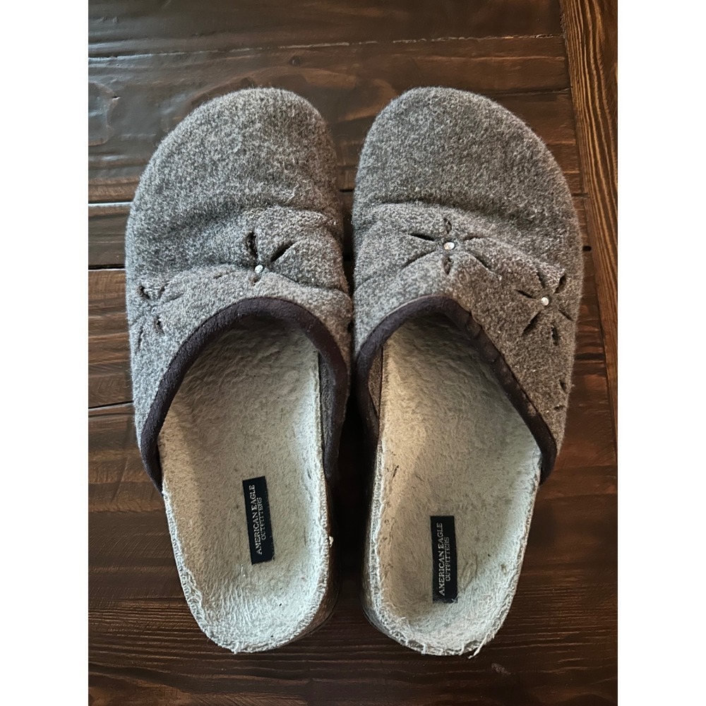 Vintage 2006 American Eagle Outfitters Womens brown Wool Rhinestone Floral Clogs